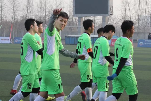 布伦森36分尼克斯大胜活塞 凯尔特人轻取黄蜂